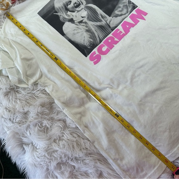 UO • Scream Graphic Off The Shoulder Tee Shirt Dress - Picture 7 of 12